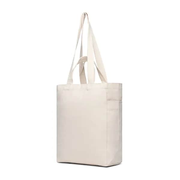 VINGA Hilo AWARE™ Tasche mit Reißverschluss aus rec. Canvas - off white