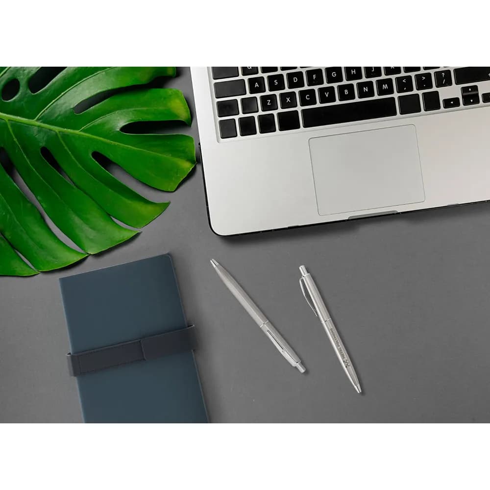 Kugelschreiber aus Edelstahl (53 % recycelt) mit glänzendem Gehäuse - DOOLI - Silber