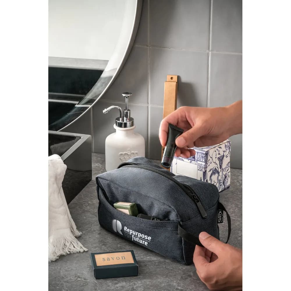 Kulturtasche aus Polyester aus recyceltem 600D - REPURPOSE BAG - Blau