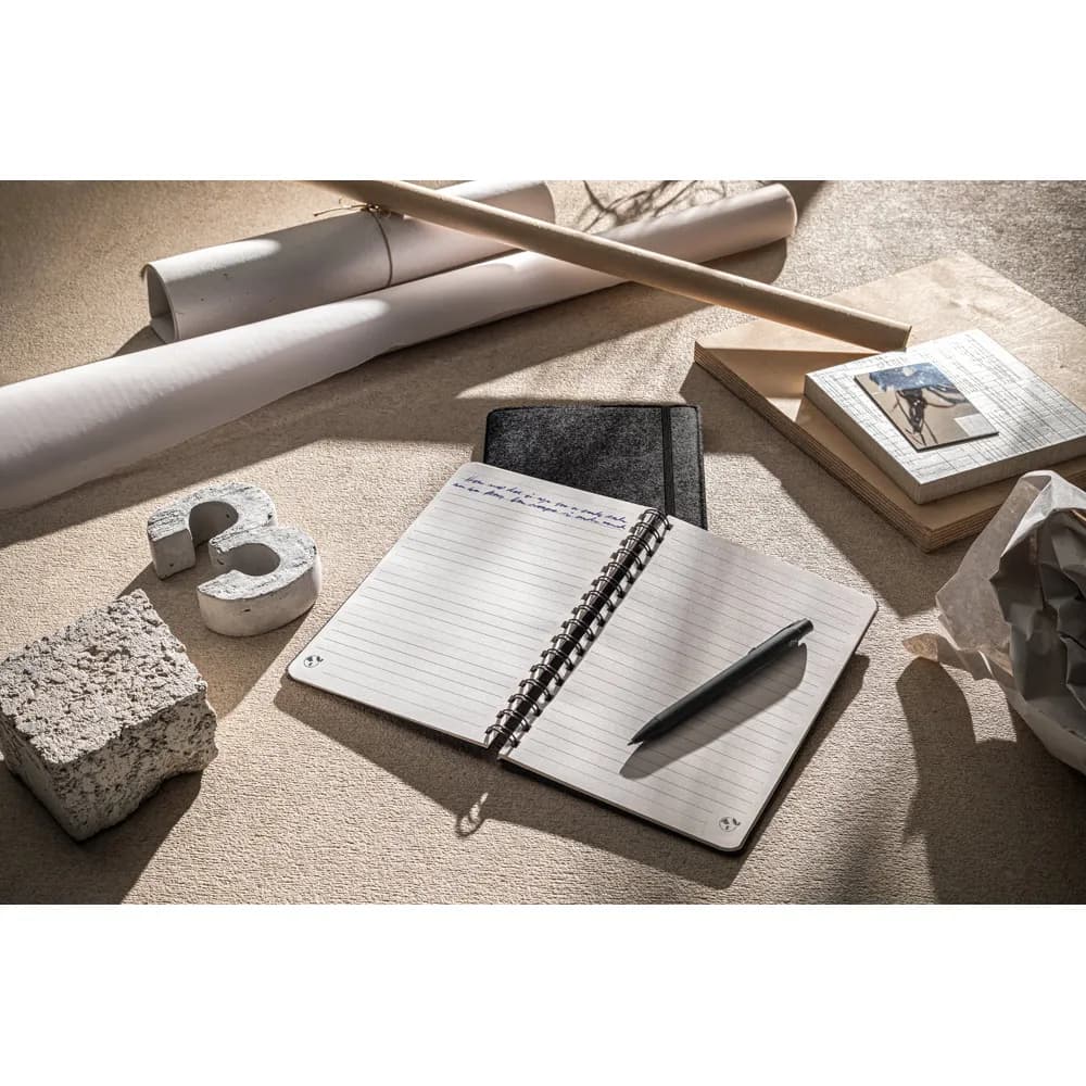 A5-Ringbuch mit flexiblem Einband aus recyceltem Filz (100% rPET) mit linierten Seiten - MISHIMA - Dunkelgrau