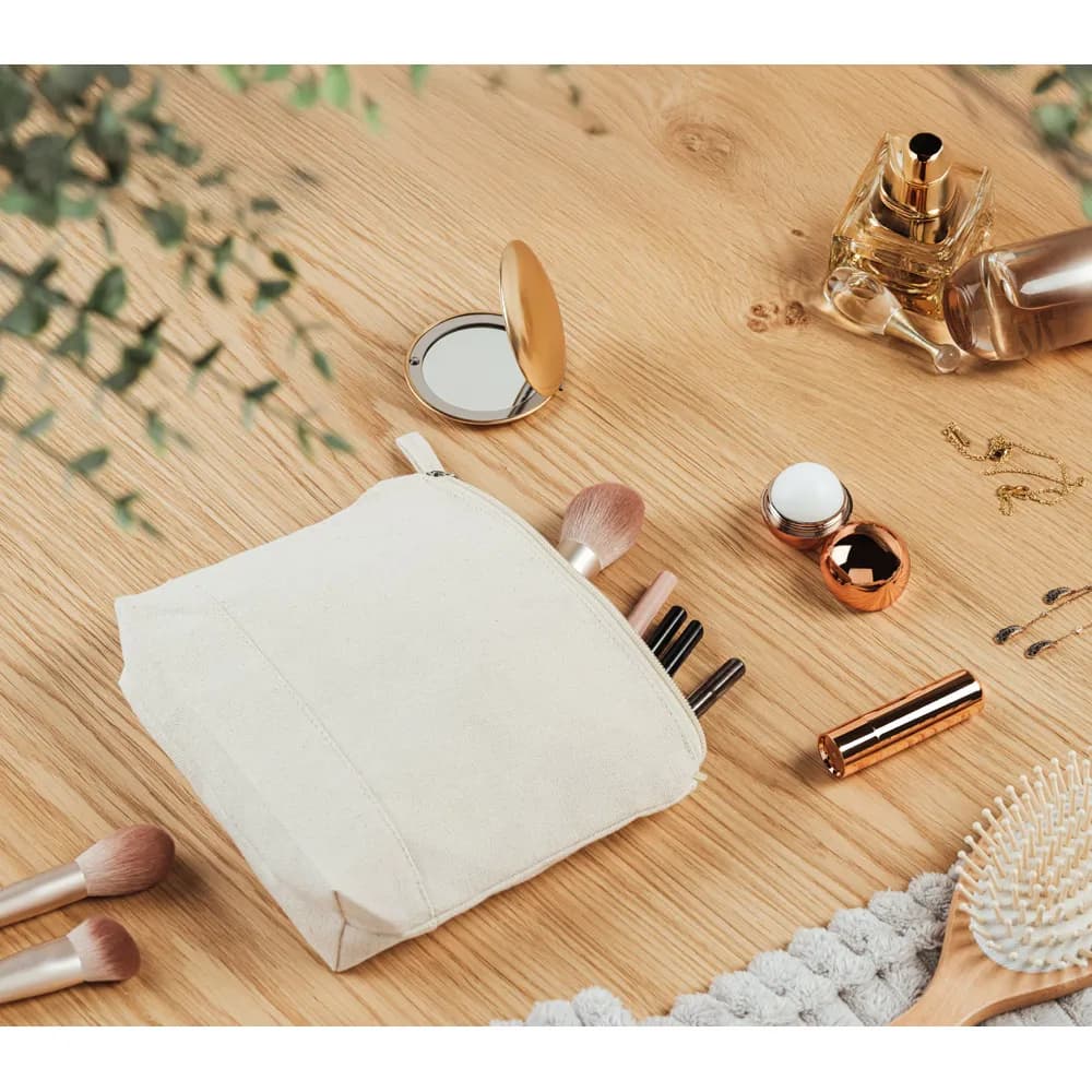 Lippenbalsam. Gehäuse aus ABS - ALBA - Silber