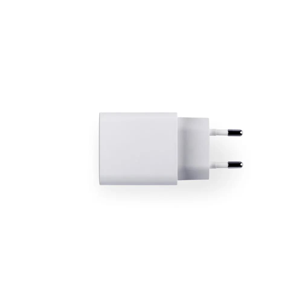 Ladegerät mit USB-A Anschluss 18W und USB-C 20W in Recyceltes ABS (100% rABS) - WEGENER - Weiß