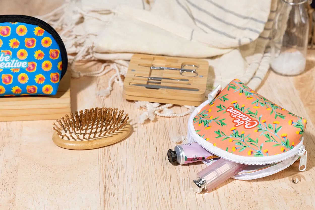 Individuelle RPET-Kosmetiktasche - CreaBeauty Soft S - weiß (-01)