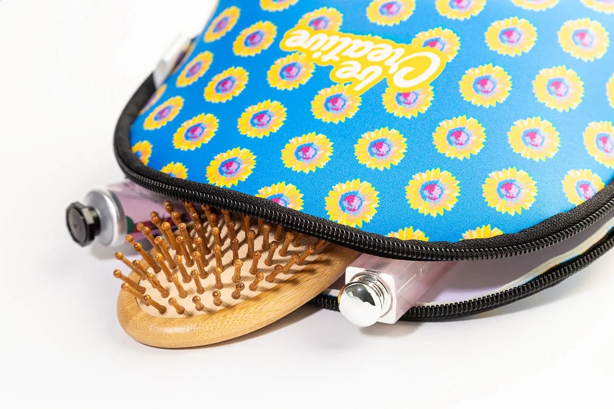 Individuelle RPET-Kosmetiktasche - CreaBeauty Soft M - schwarz (-10)