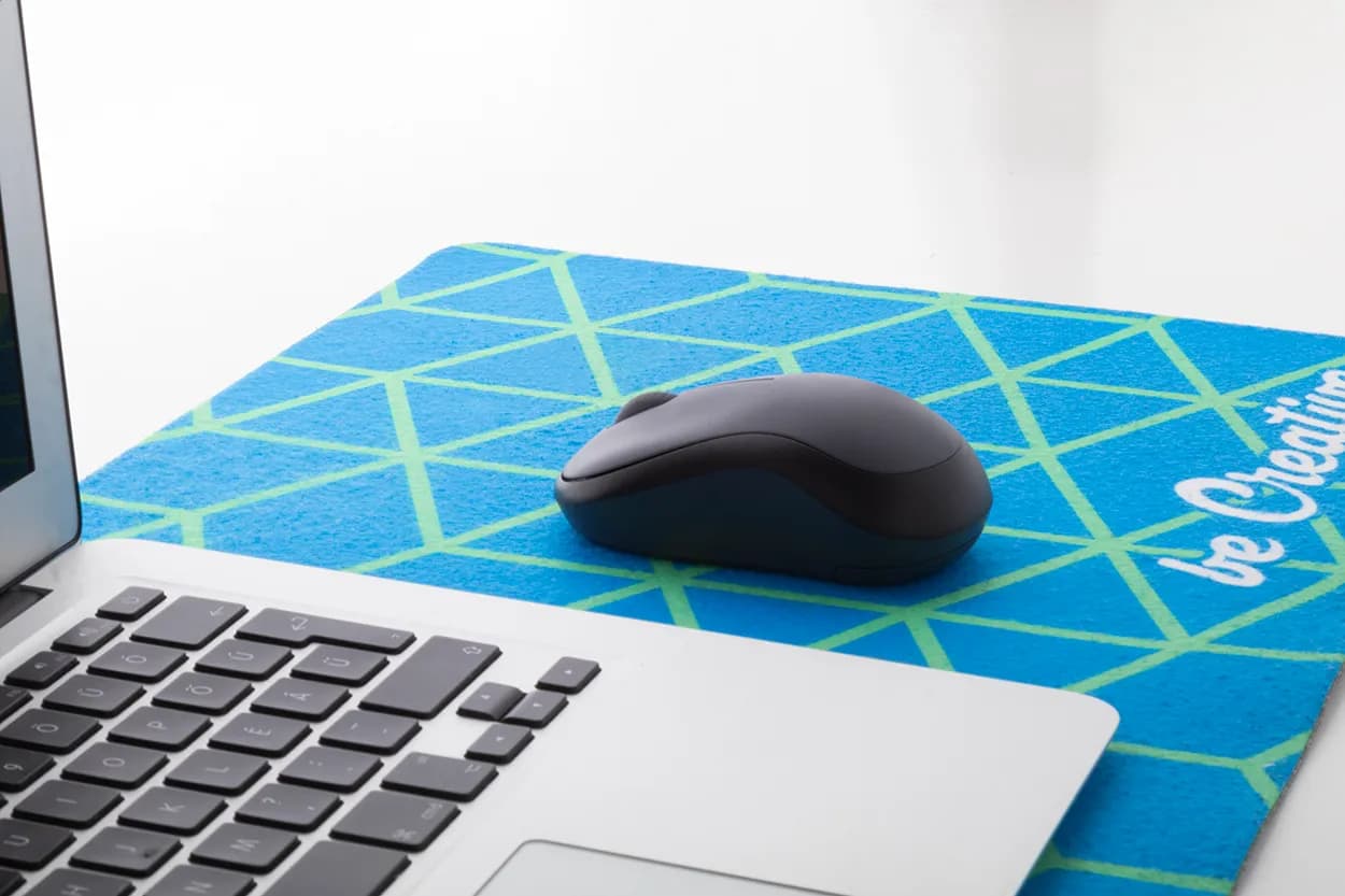 RPET Schreibtischunterlage - CreaFelt Cursor XXL - weiß