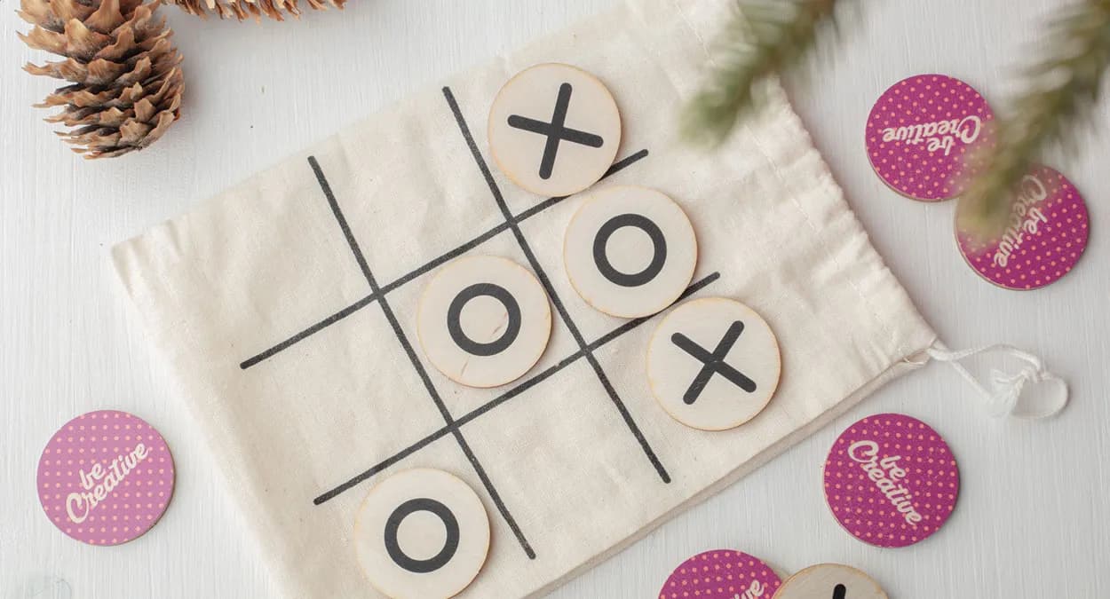 Tic-Tac-Toe-Spiel - OXO Creative - natur