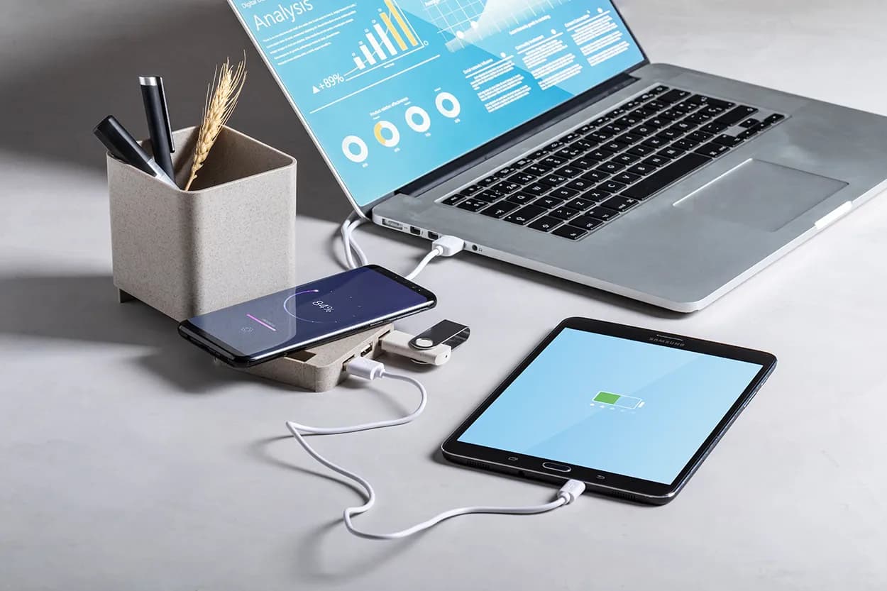 Multifunktionaler Stifteköcher - Ampdesk - beige (-00)