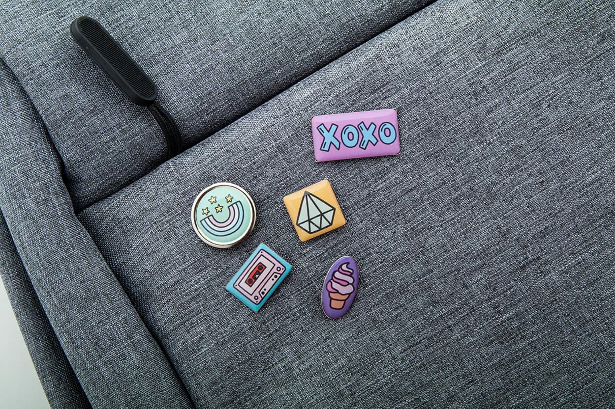 Metall Pin/Anstecker - Read - silber (-21)