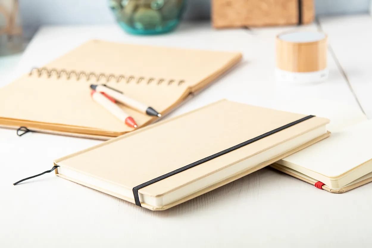 Notizbuch - Prunus A5 - schwarz (-10)