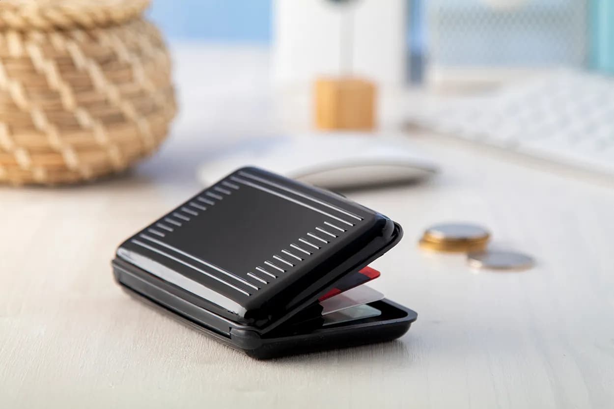 Kreditkartenetui - Cardox - schwarz (-10)