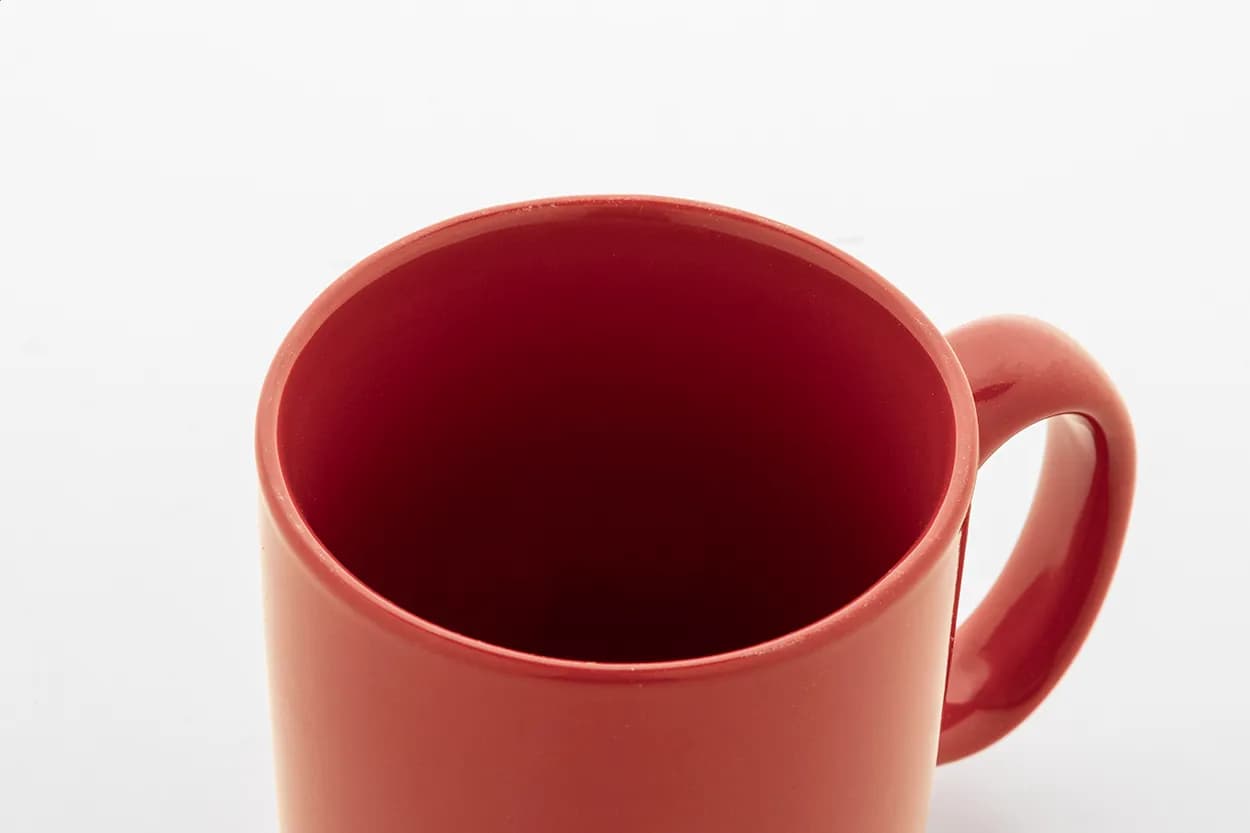 farbiger Keramikbecher - Kolomu - rot (-05)