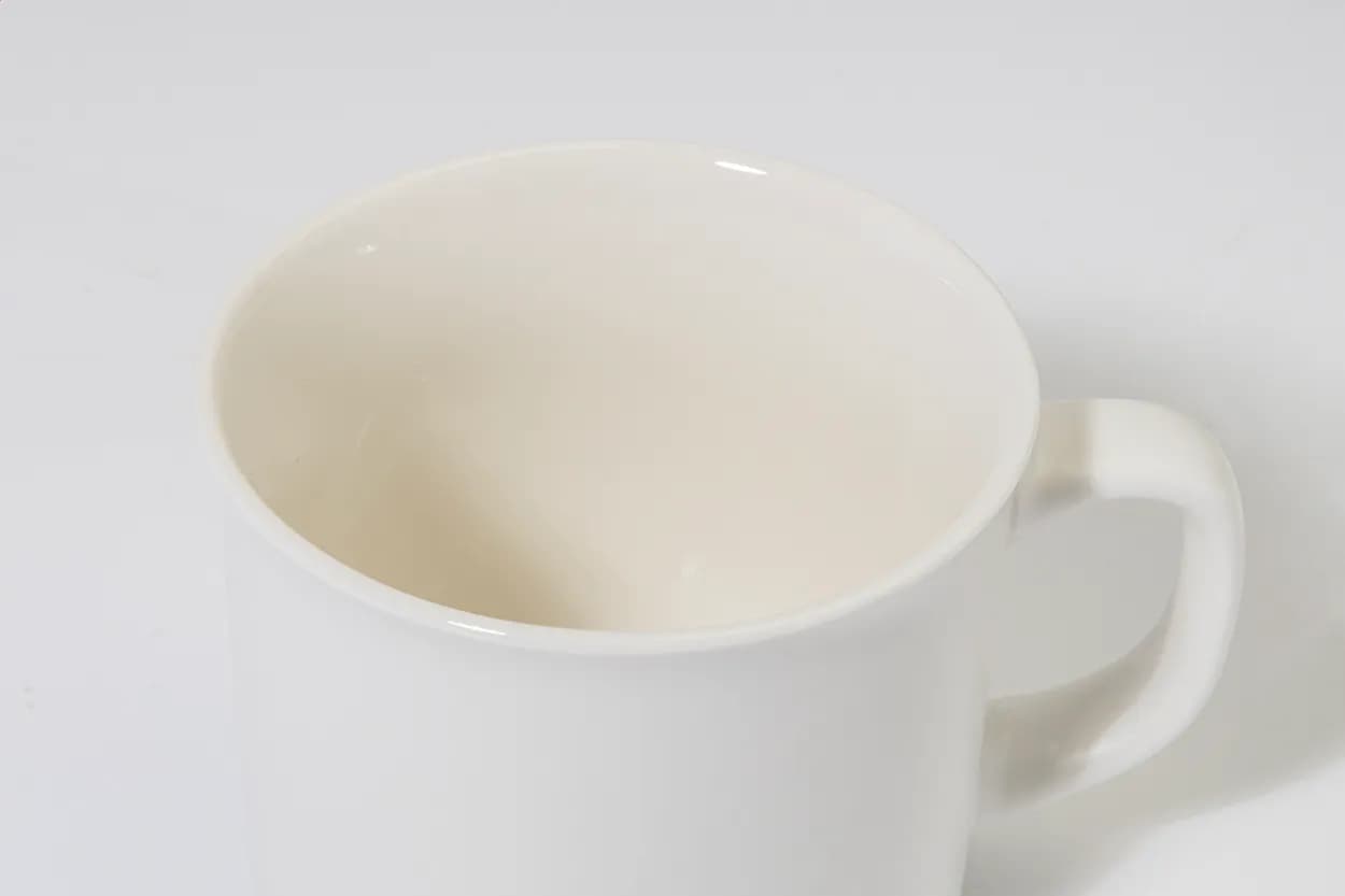 Matter Vintage-Becher - Woodstock Flat - weiß (-01)