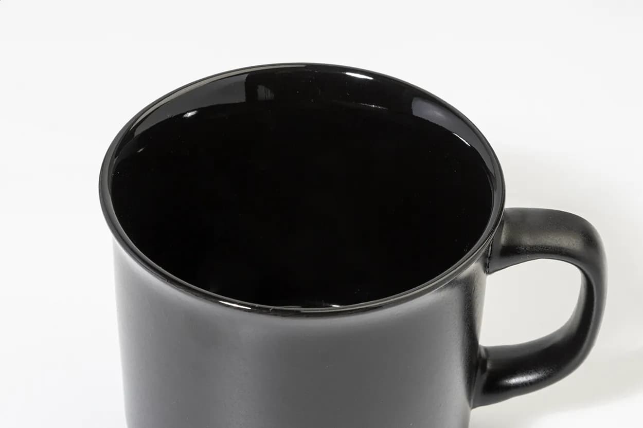 Matter Vintage-Becher - Woodstock Flat - schwarz (-10)