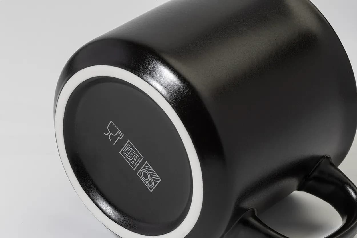 Matter Vintage-Becher - Woodstock Flat - schwarz (-10)