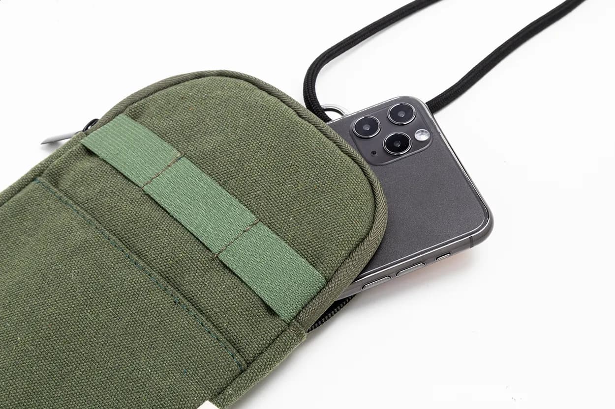 Umhängetasche für Handys aus recyceltem Canvas - CanvaFon - grün (-07)