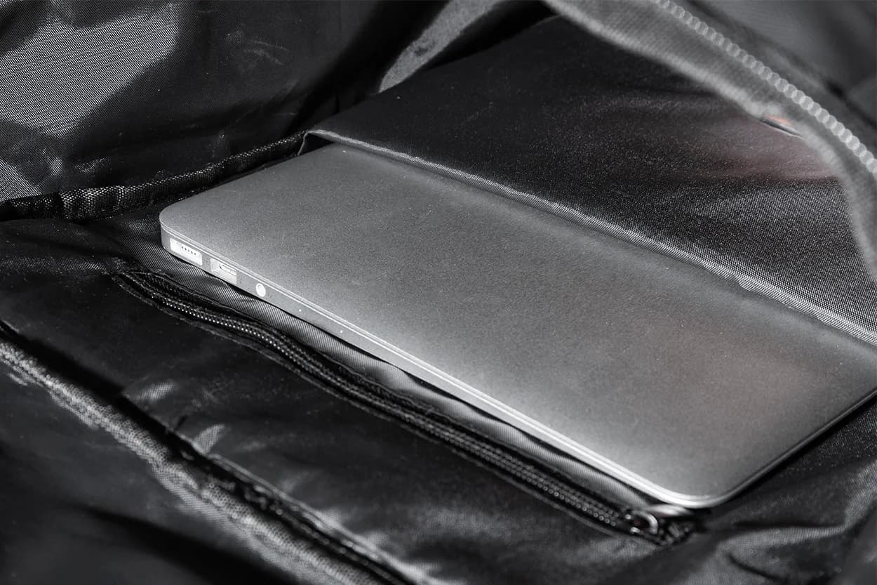 Dokumentenrucksack, RPET - Pullman - schwarz (-10)