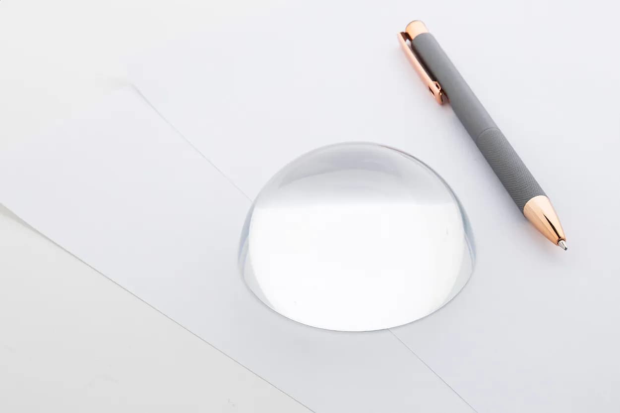 Briefbeschwerer - Hemisphere - transparent