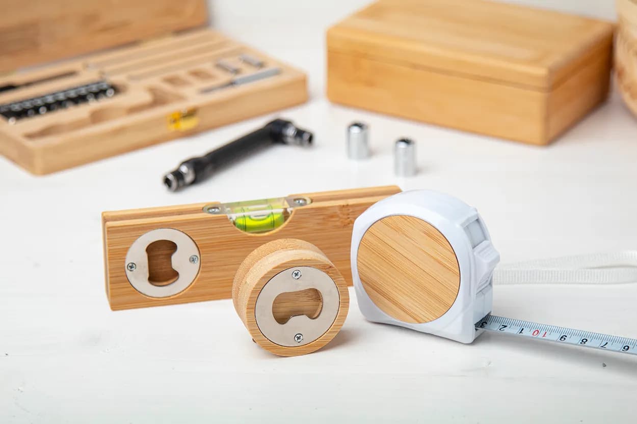 Wasserwaage mit Flaschenöffner - Spiroo - natur