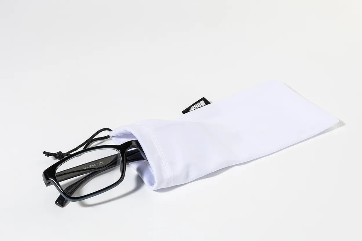 RPET Sonnenbrillenetui - Pousun - weiß (-01)