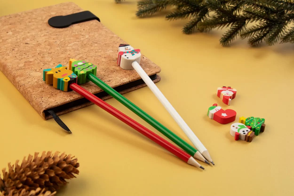 Bleistift mit Weihnachtsfigur, Weihnachtsbaum - Ramsvika - rot (-D)