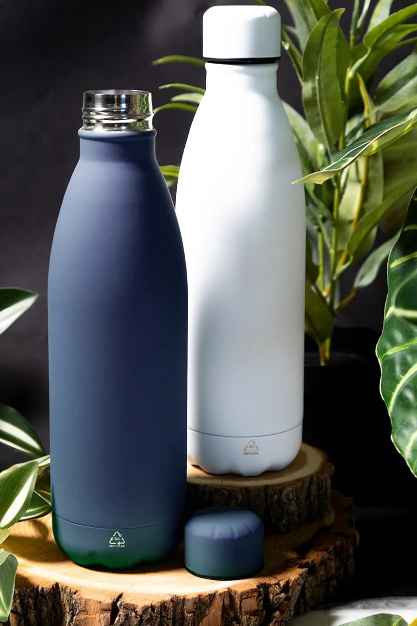 Flasche aus recyceltem Edelstahl - Refill Soft - dunkelblau (-06A)