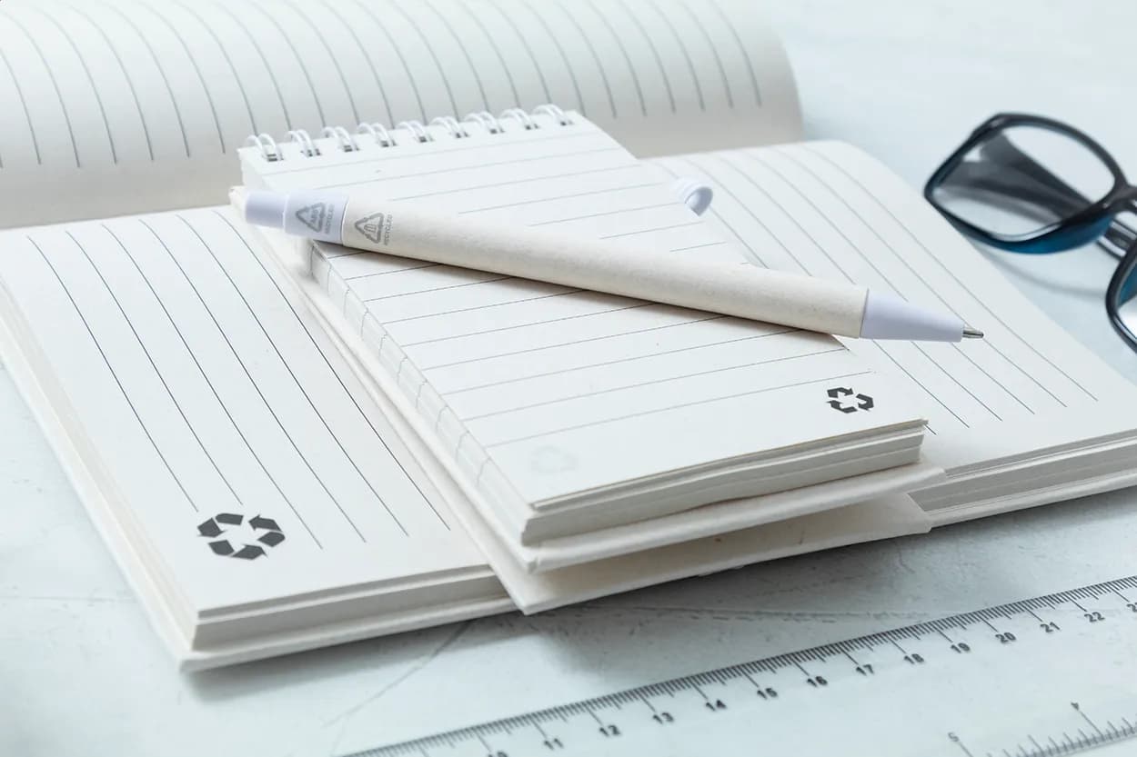 Kugelschreiber aus Milchkarton - Relact Scrib - weiß (-01)