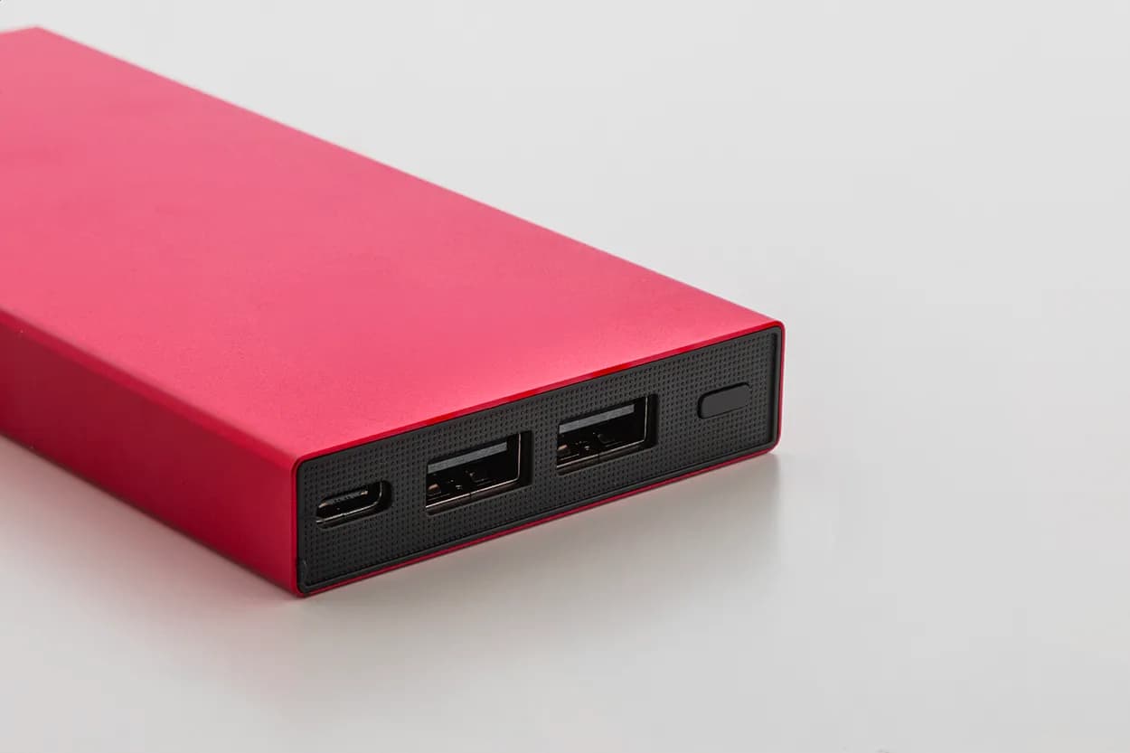 Powerbank - RaluTen - rot (-05)