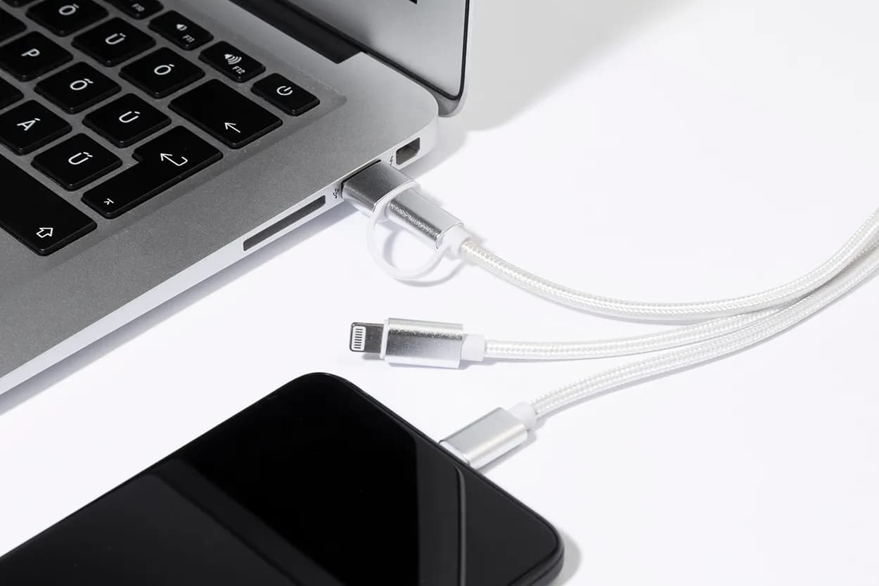 USB-Ladekabel mit Schlüsselanhänger - Rafob - silber (-21)