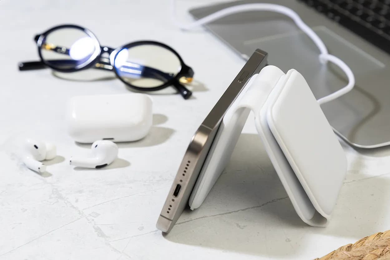 3in1 Wireless-Charger aus RABS - FolCharge - weiß (-01)