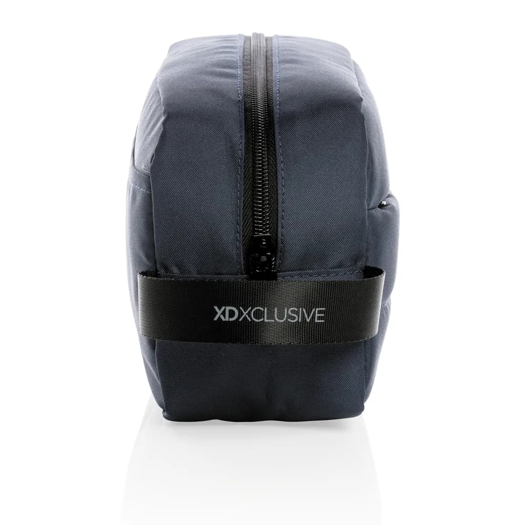 Impact AWARE™ RPET Kulturtasche - navy blau