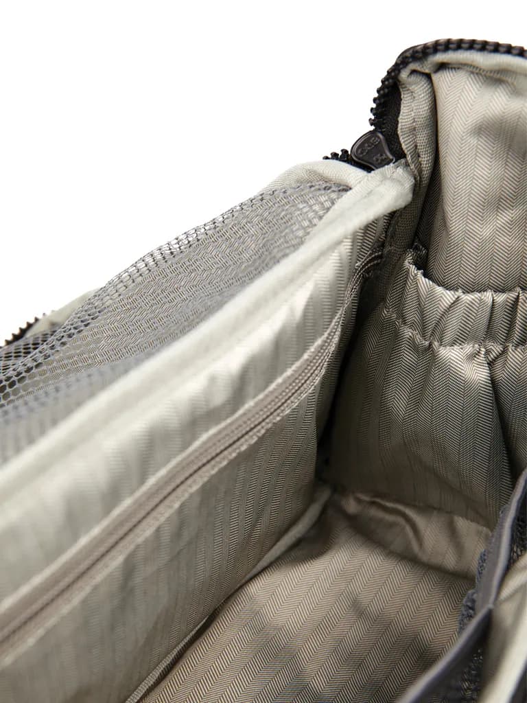 VINGA Baltimore Reise-Kosmetiktasche - grün