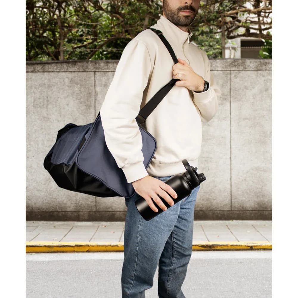 Flasche aus Edelstahl (90 % recycelt), doppelwandig vakuumisoliert - ALCARAZ - Schwarz