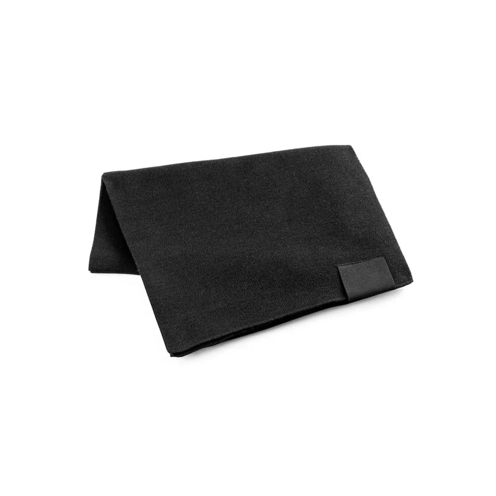 Schal aus recyceltem Polyester (100 % rPET) mit Aufnäher zur individuellen Veredelung - SERENITY - Schwarz