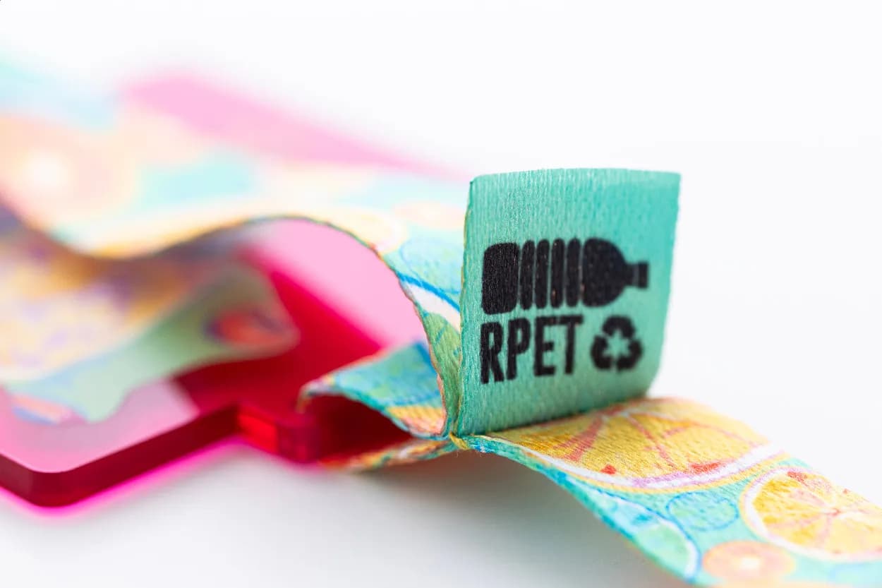 Individuelle Medaille - Subdal Colour Square - pink/transparent (-25T)