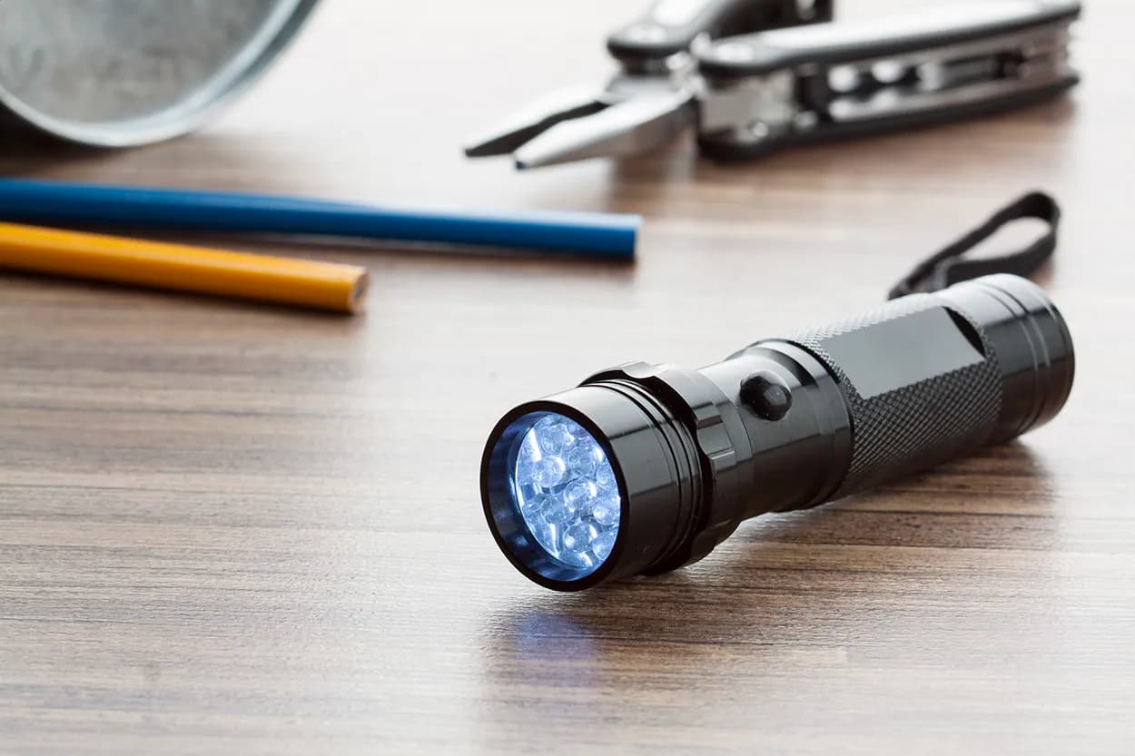 Taschenlampe - Everwood - schwarz (-10)