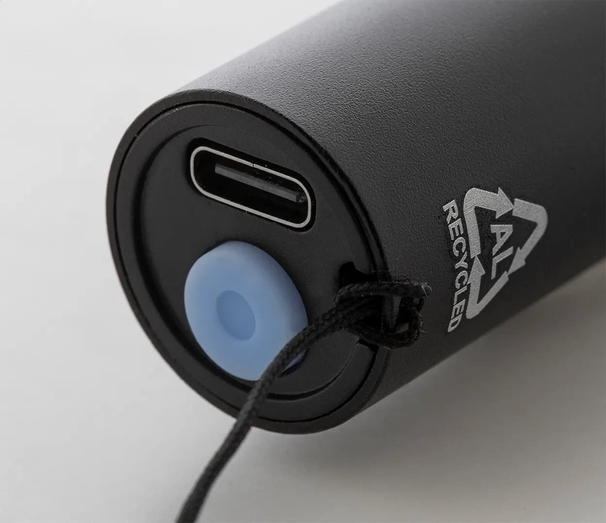 wiederaufladbare Taschenlampe aus recyceltem Aluminium - Chargelight Tone - schwarz (-10)