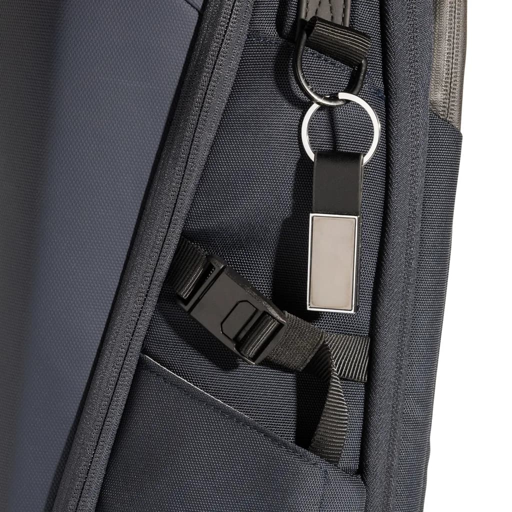 Schicker PU Schlüsselanhänger aus RCS recyc. Zinklegierung - schwarz