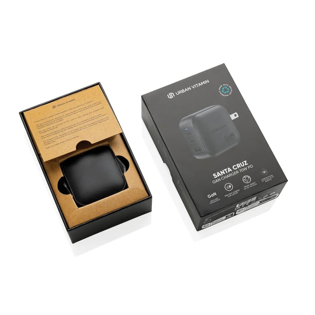 Urban Vitamin Santa Cruz 70W GAN-Ladegerät aus RCS rec. PC - schwarz