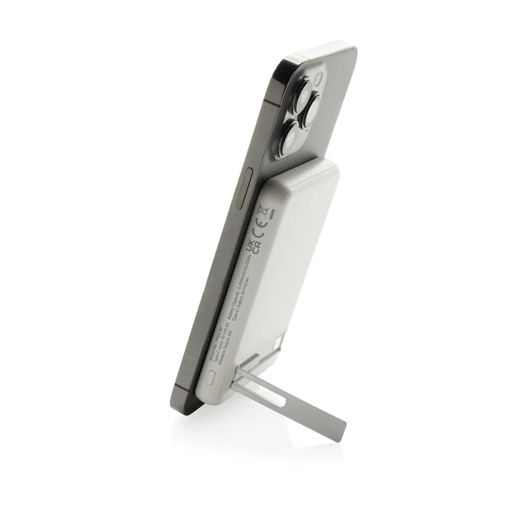 Zen 5000mAh 5W magnetische Bambus-Powerbank aus RCS rPlastik - weiß