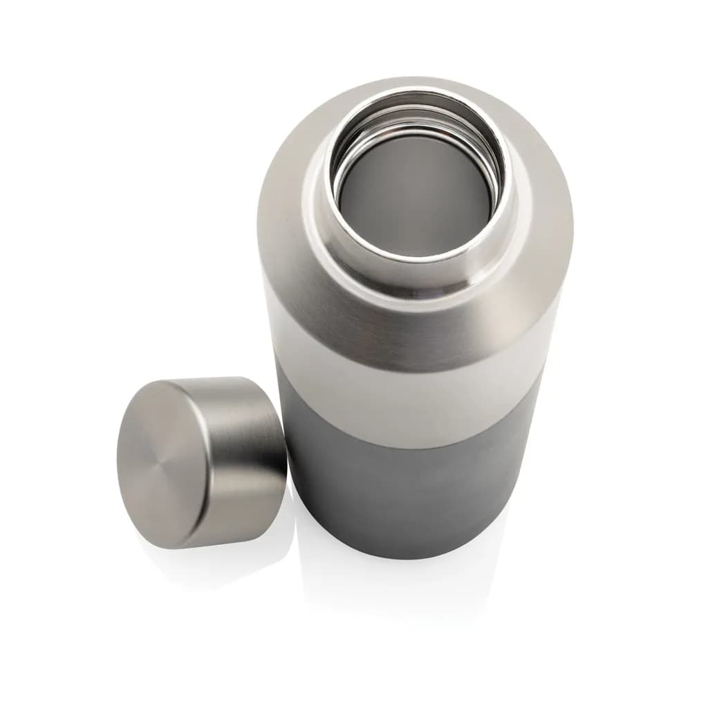 Fluid Flasche aus RCS-zertifiziert recyceltem Stahl, 600ml - schwarz