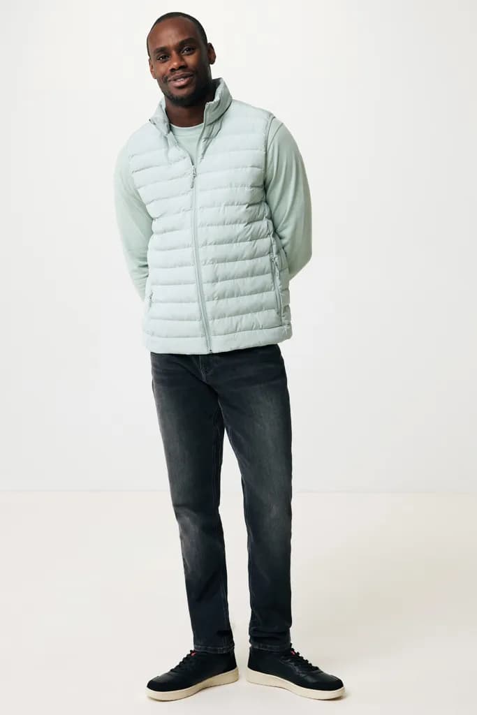 IQONIQ Meru Herren Bodywarmer aus recyceltem Polyester - Iceberg green