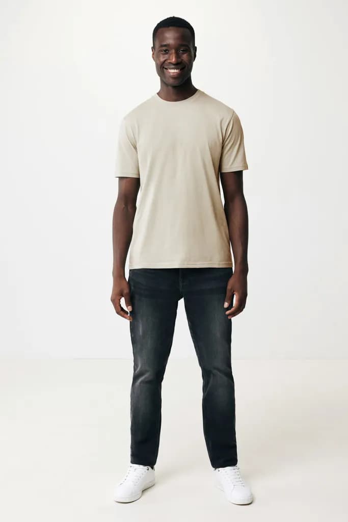 IQONIQ Sierra Lightweight T-Shirt aus recycelter Baumwolle - desert