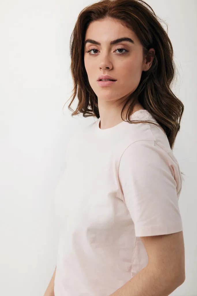 IQONIQ Sierra Lightweight T-Shirt aus recycelter Baumwolle - cloud pink