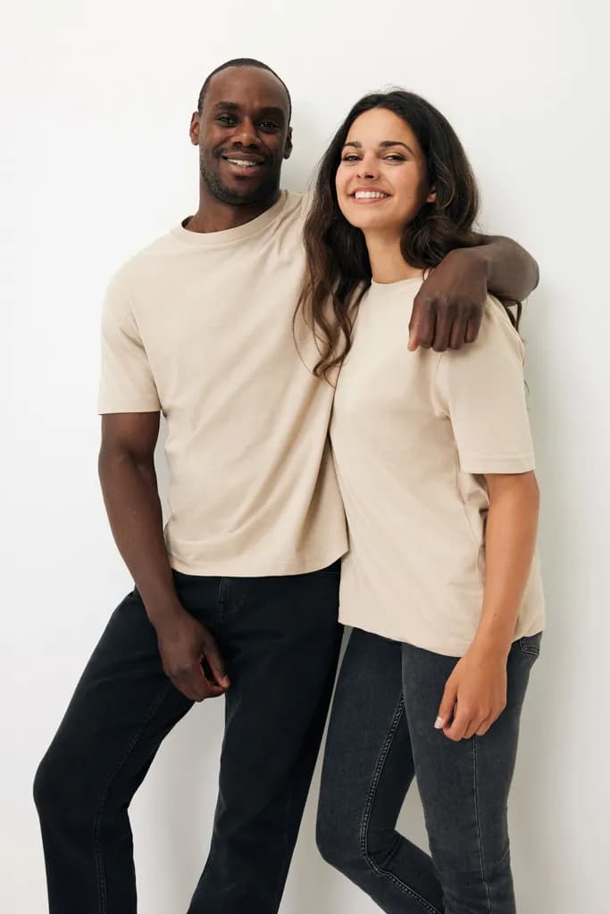 IQONIQ Teide T-Shirt aus recycelter Baumwolle - desert