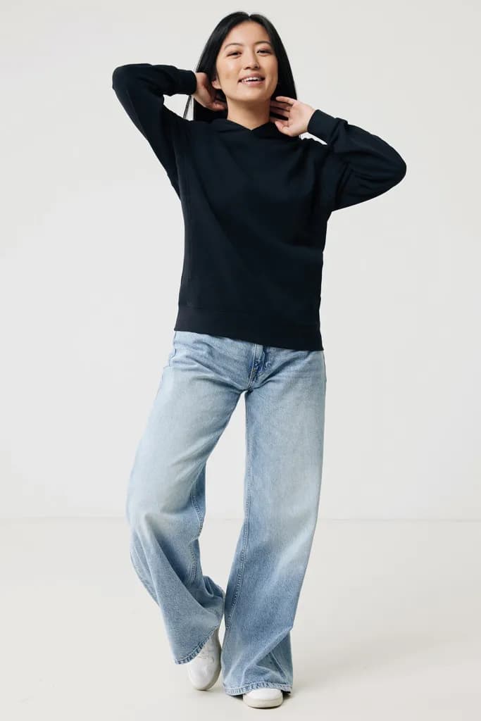 IQONIQ Yengo Hoodie mit Seitentaschen aus rec. Baumwolle - schwarz