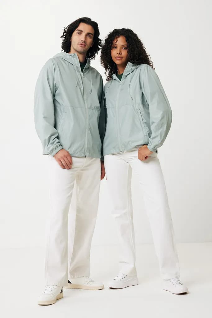 IQONIQ Logan Lightweight Jacke aus recyceltem Polyester - Iceberg green