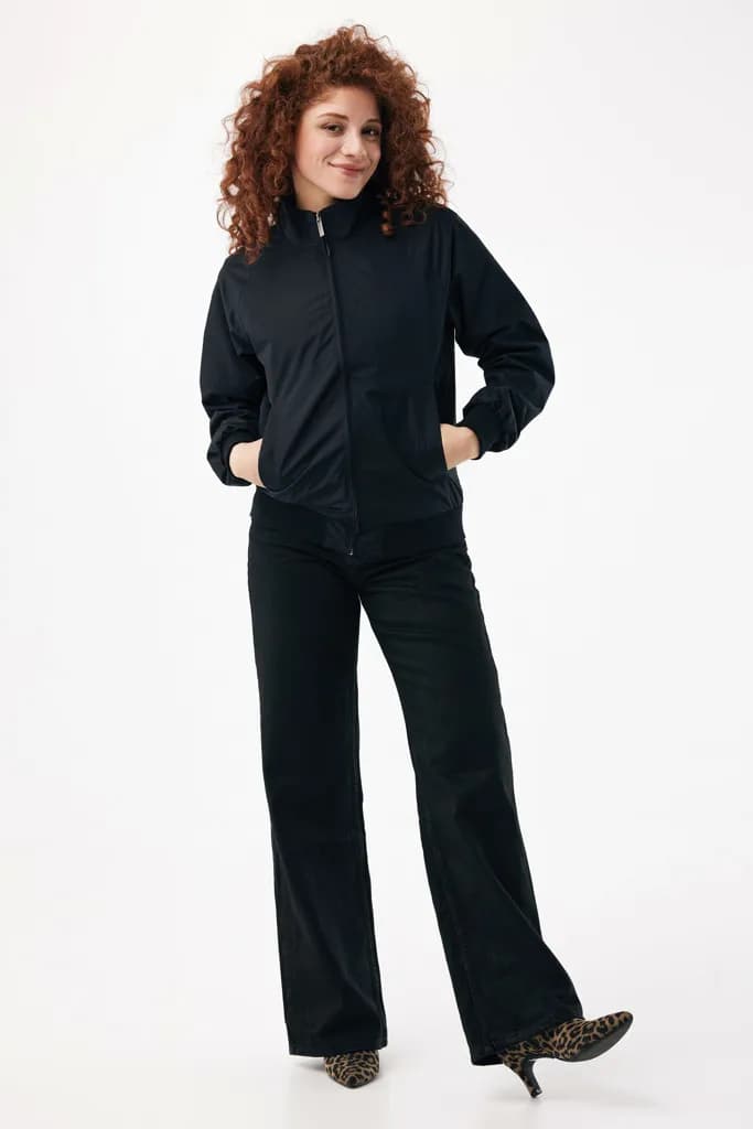 IQONIQ Odin Urban Jacke aus recyceltem Polyester - schwarz