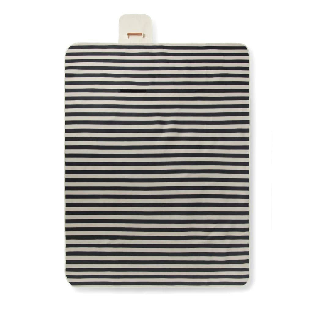 VINGA Alba große GRS rPET Picknickdecke - schwarz